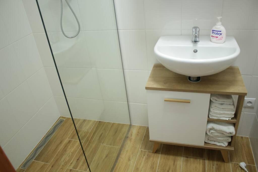 브라티슬라바 Apartman - Dlhe Diely 아파트 외부 사진